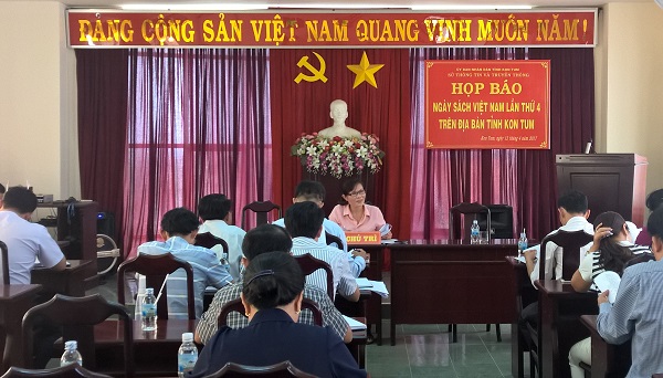 Họp báo về tổ chức Ngày sách Việt Nam tỉnh Kon Tum lần thứ 4 năm 2017