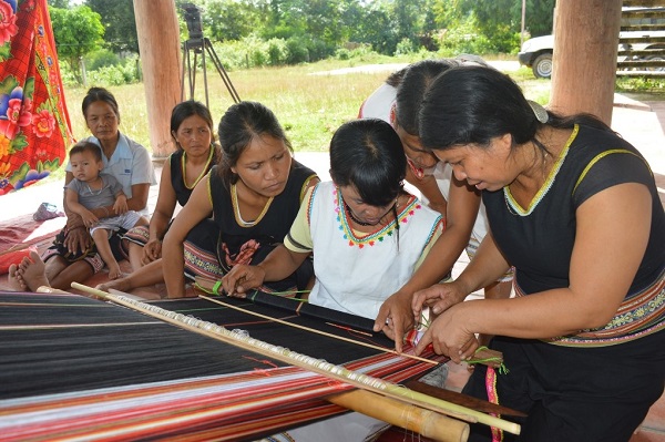 Kết quả 4 năm thực hiện Đề án bảo tồn và phát triển nghề truyền thống của các DTTS tại chỗ trên địa bàn tỉnh Kon Tum