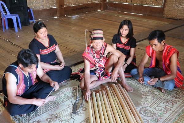 Thực hiện chính sách, pháp luật về công tác bảo tồn và phát huy di sản văn hóa phi vật thể của đồng bào dân tộc thiểu số và miền núi trên địa bàn tỉnh Kon Tum